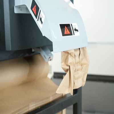 Paper pad leaving the exit chute of the ProPad Horizontal
